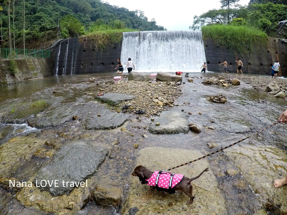 南投水里》水里益則坑瀑布,夏日戲水免費玩水好去處 - Nana愛旅行札記
