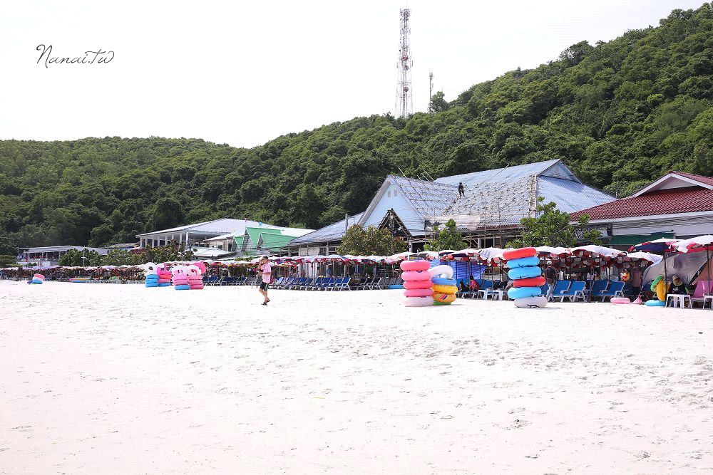 泰國芭達雅景點》小珊瑚島/格蘭島。大灣岩沙灘(Tawaen Beach)原來是夏天,海灘比基尼,水上活動 - Nana愛旅行札記
