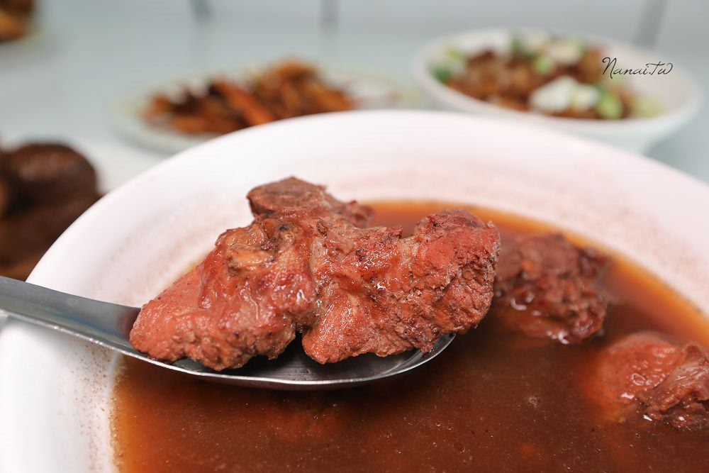 台中北屯區》冬令進補,骨碎補藥燉排骨(太原路美食) - Nana愛旅行札記