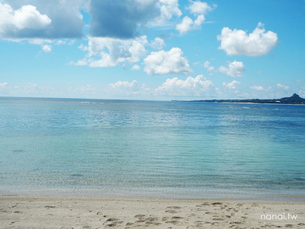 沖繩》翡翠海灘Emerald Beach。美麗海水族館裡藏匿了翡翠色大海,海水沙灘超乾淨 - Nana愛旅行札記