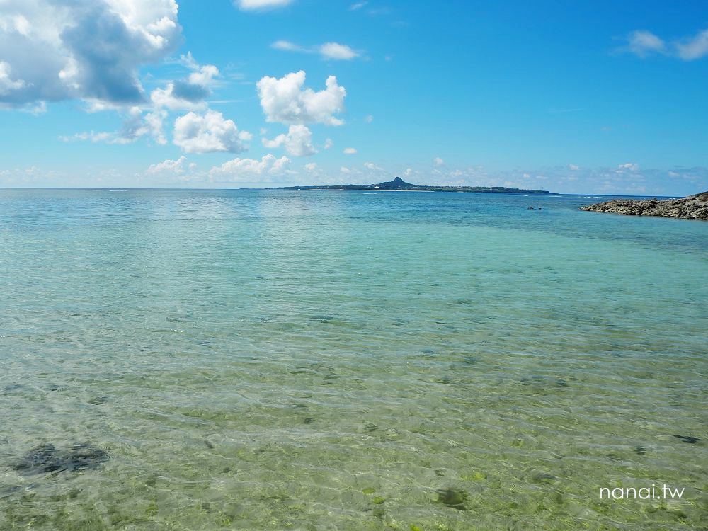 沖繩》翡翠海灘Emerald Beach。美麗海水族館裡藏匿了翡翠色大海,海水沙灘超乾淨 - Nana愛旅行札記