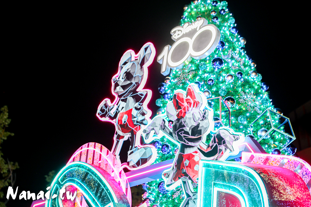 台中聖誕跨年一日遊這樣玩！超科幻迪士尼100主題燈飾，必拍六米高聖誕樹超好拍，甜點美食一起收錄。 - Nana愛旅行札記