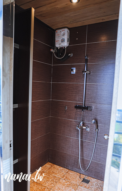 苗栗泰安天晴野舍露營區!高海拔營區、雲海大爆發、五星級淋浴間 - Nana愛旅行札記 苗栗泰安天晴野舍露營區!高海拔營區、雲海大爆發、五星級淋浴間 - Nana愛旅行札記