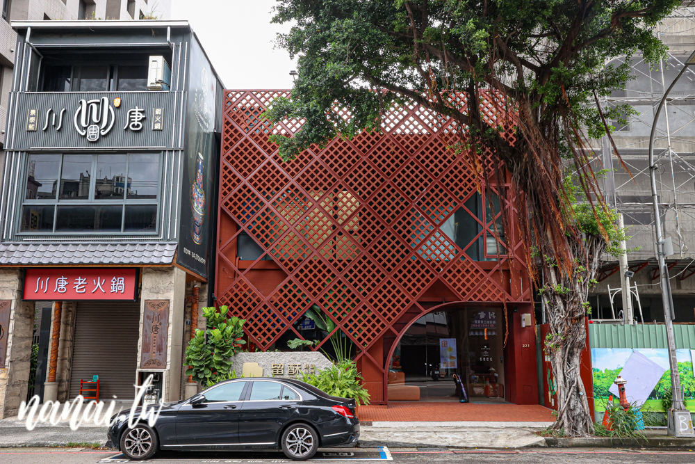 台中留酥LIO SUU酥餅專賣，新品2公分厚卡列特奶油餅乾登場 - Nana愛旅行札記