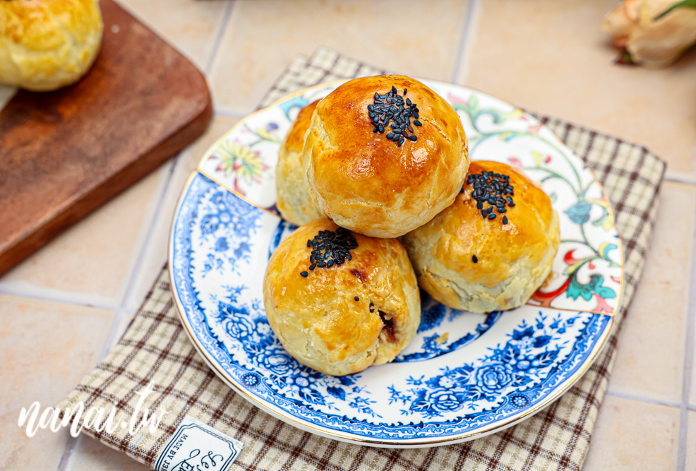 金妮蛋糕店，南投草屯在地40年老店！必買生日蛋糕，中秋蛋黃酥 - Nana愛旅行札記