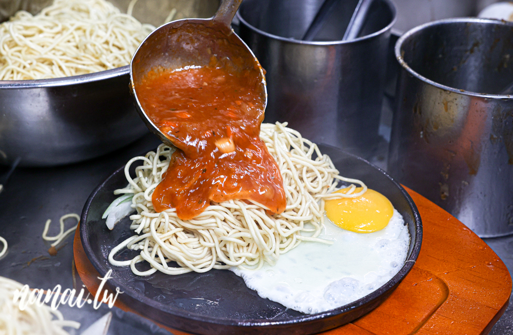 員林新開雞排王平價排餐！最低200元起，飲料，冰淇淋，濃湯自助吧，小型溜滑梯 - Nana愛旅行札記