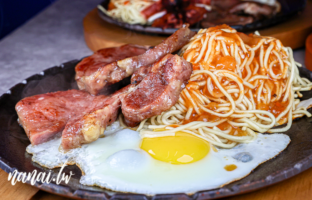 員林新開雞排王平價排餐！最低200元起，飲料，冰淇淋，濃湯自助吧，小型溜滑梯 - Nana愛旅行札記