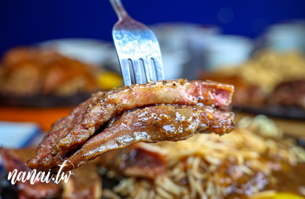 員林新開雞排王平價排餐！最低200元起，飲料，冰淇淋，濃湯自助吧，小型溜滑梯 - Nana愛旅行札記