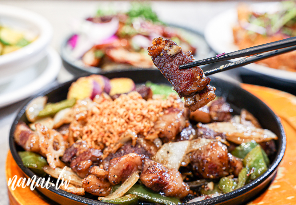 京江小棧！彰化市新開餐廳，熱炒、火鍋、生魚片樣樣有。內用白飯,飲料,冰淇淋吃到飽 - Nana愛旅行札記