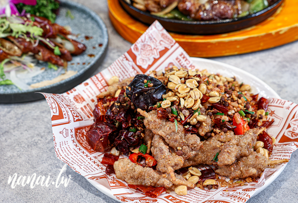 京江小棧！彰化市新開餐廳，熱炒、火鍋、生魚片樣樣有。內用白飯,飲料,冰淇淋吃到飽 - Nana愛旅行札記