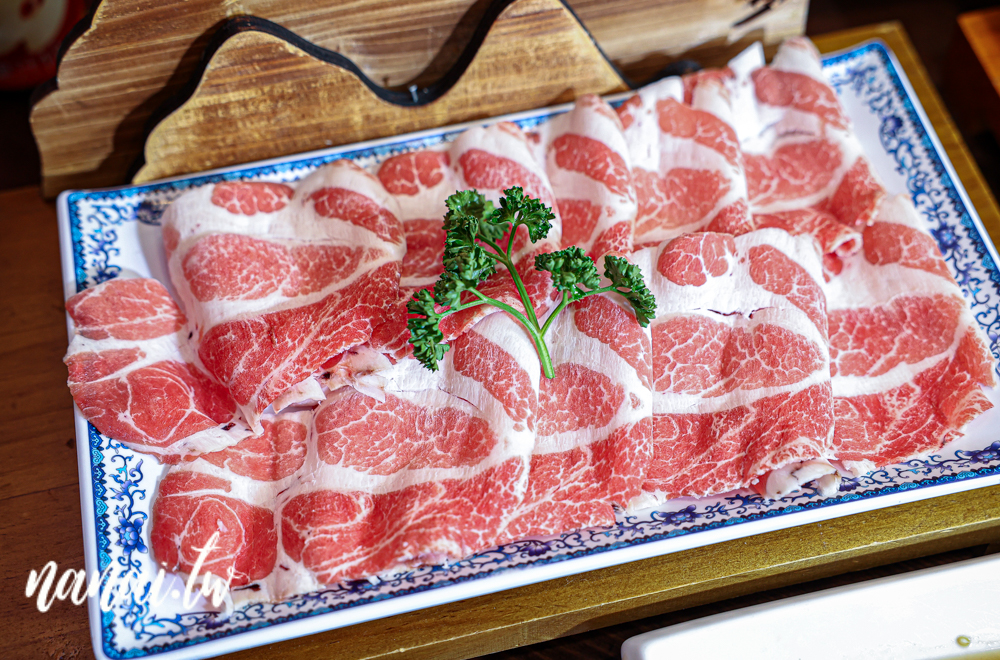 后來宮廷鍋物&醬蟹屋！台中市政府旁竟然藏著正宗韓國醬油螃蟹，不用飛韓國也能吃到 - Nana愛旅行札記