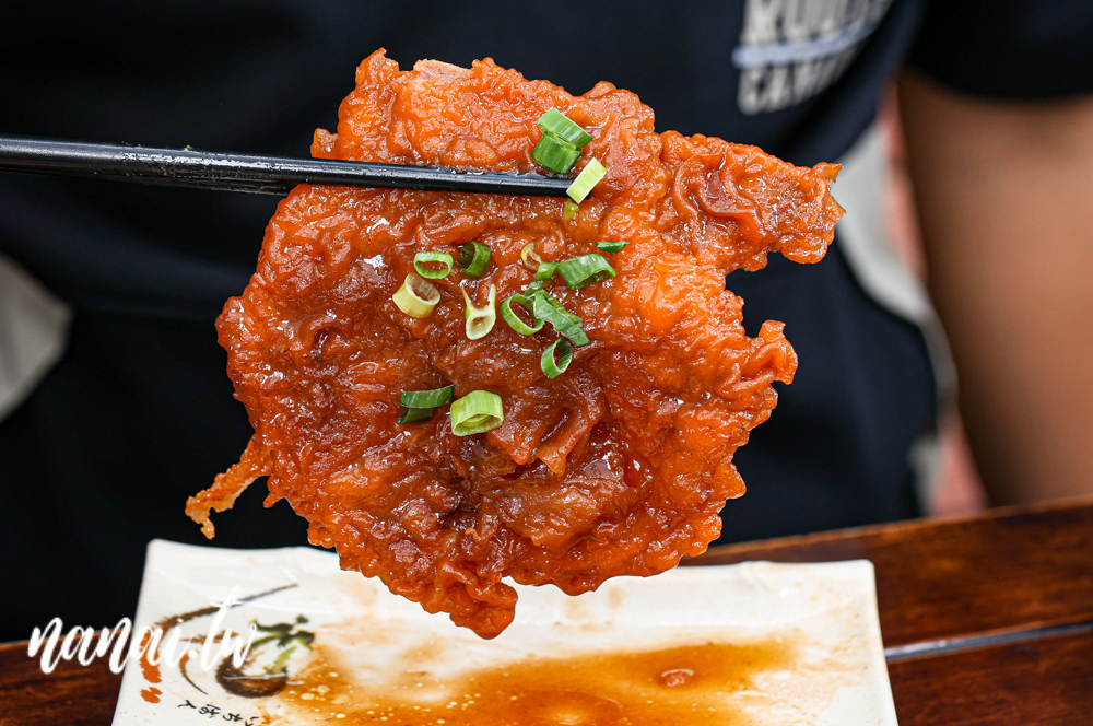 台中西屯新開萬家粉、麵館!必點招牌牛肉麵和麻辣特滷,吃過會再回訪 - Nana愛旅行札記 台中西屯新開萬家粉、麵館!必點招牌牛肉麵和麻辣特滷,吃過會再回訪 - Nana愛旅行札記