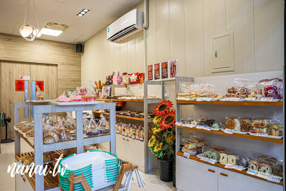 彰化田中進馨手作坊，沒有太多人宣傳的在地麵包店，必買田中餅 - Nana愛旅行札記