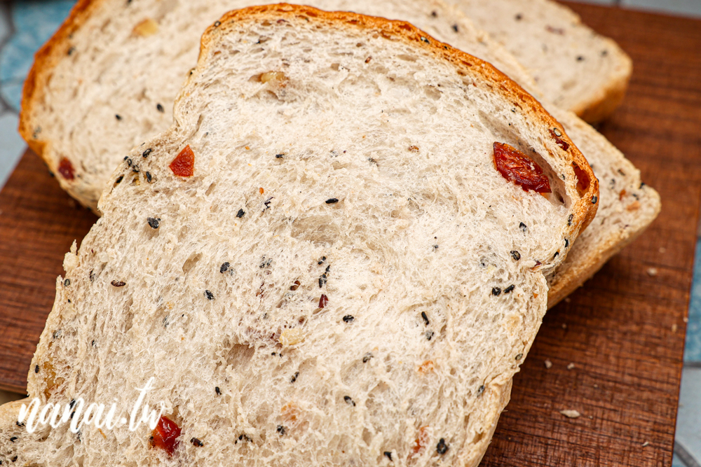 彰化田中進馨手作坊，沒有太多人宣傳的在地麵包店，必買田中餅 - Nana愛旅行札記