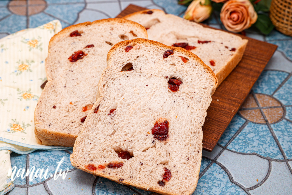 彰化田中進馨手作坊，沒有太多人宣傳的在地麵包店，必買田中餅 - Nana愛旅行札記