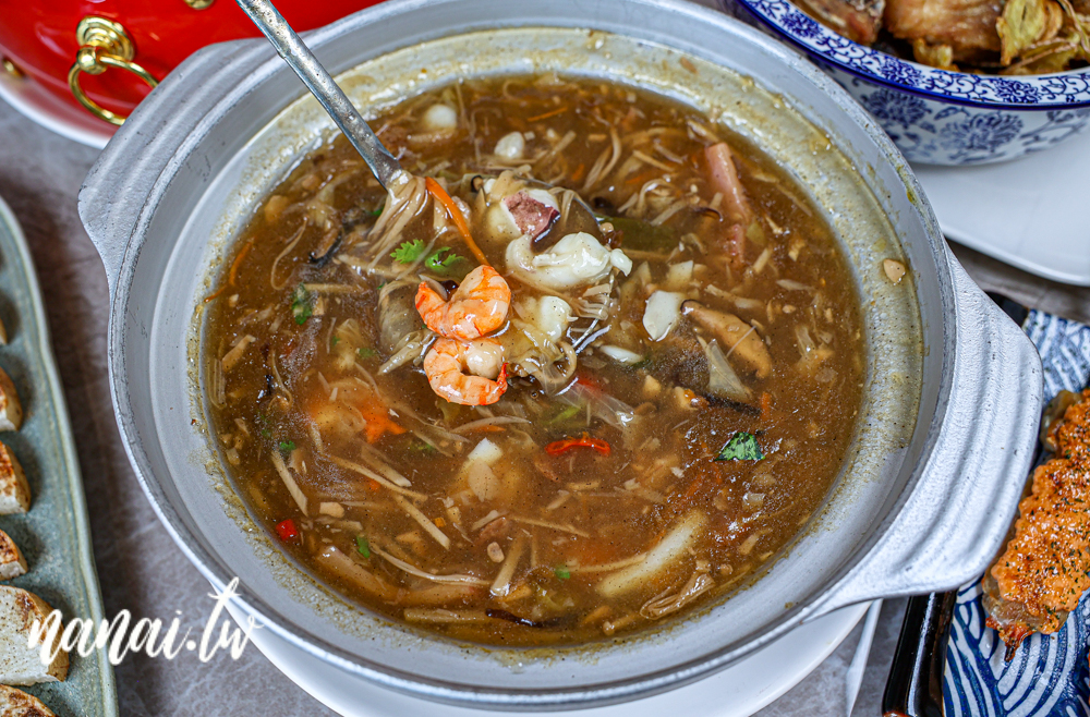 南投竹山新店！豪客窯烤雞紫南宮店。必吃窯烤雞，還有獨特分子冰淇淋 - Nana愛旅行札記