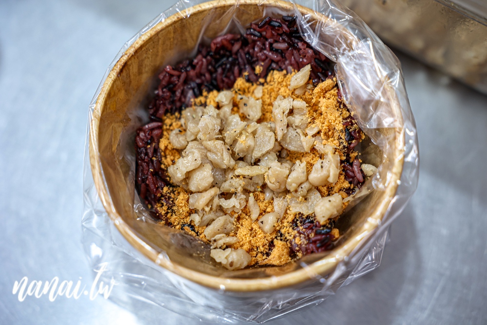 街口飯糰員林店!華成市場裡的美味飯糰,必點雙色肉蛋系列 - Nana愛旅行札記 街口飯糰員林店!華成市場裡的美味飯糰,必點雙色肉蛋系列 - Nana愛旅行札記