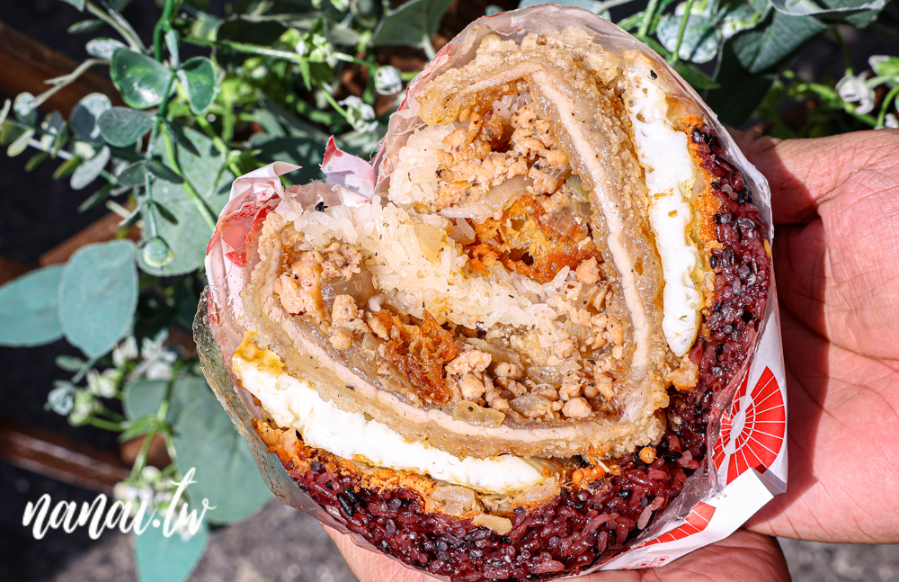 街口飯糰員林店!華成市場裡的美味飯糰,必點雙色肉蛋系列 - Nana愛旅行札記 街口飯糰員林店!華成市場裡的美味飯糰,必點雙色肉蛋系列 - Nana愛旅行札記