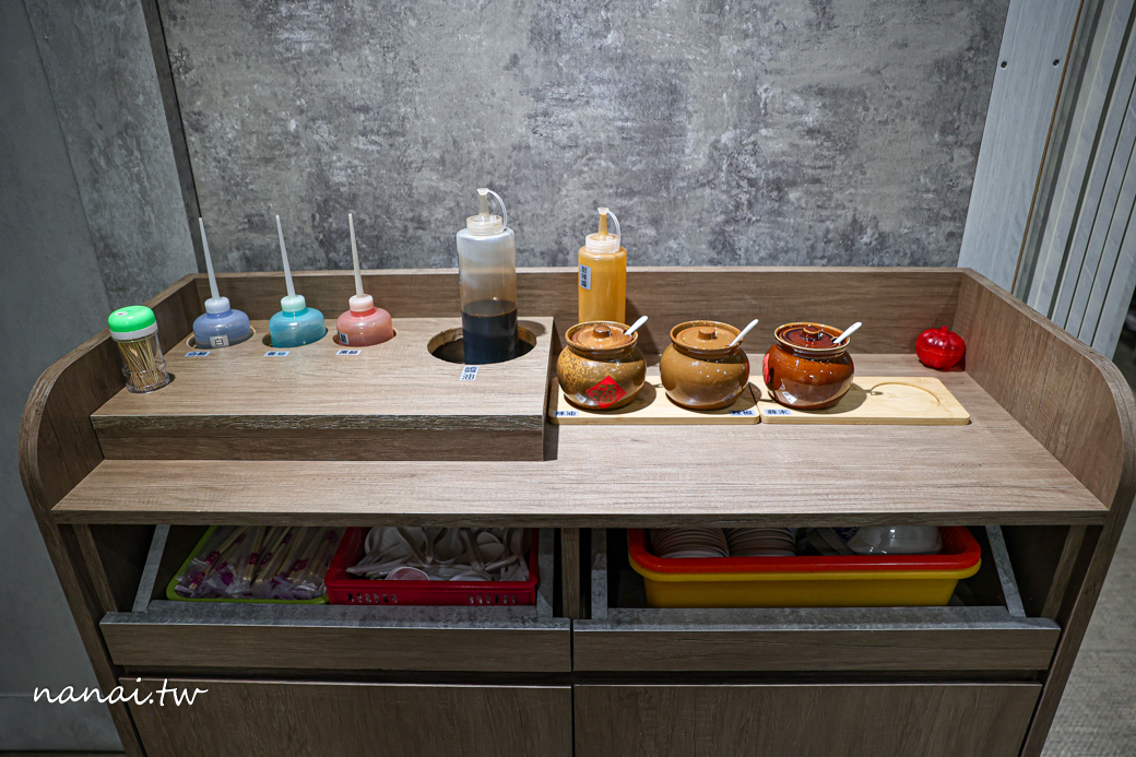 圓心蒸餃!彰化員林新開蒸餃店,三代傳承好味道,必點蒸餃和魷魚羹 - Nana愛旅行札記 圓心蒸餃!彰化員林新開蒸餃店,三代傳承好味道,必點蒸餃和魷魚羹 - Nana愛旅行札記