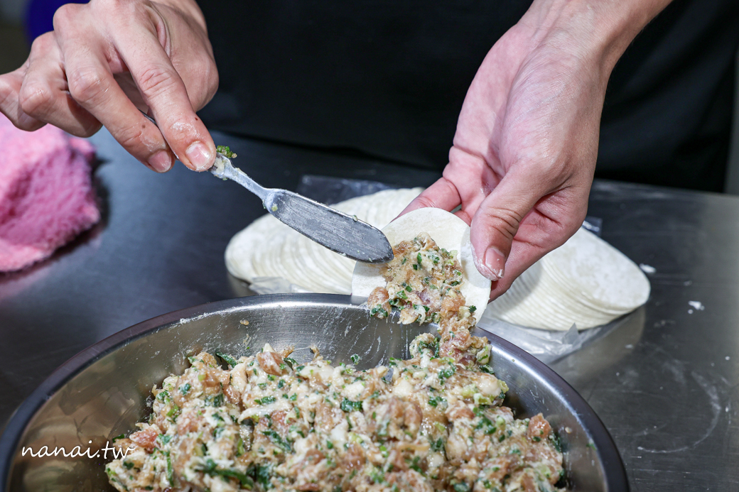 圓心蒸餃！彰化員林新開蒸餃店，三代傳承好味道，必點蒸餃和魷魚羹 - Nana愛旅行札記