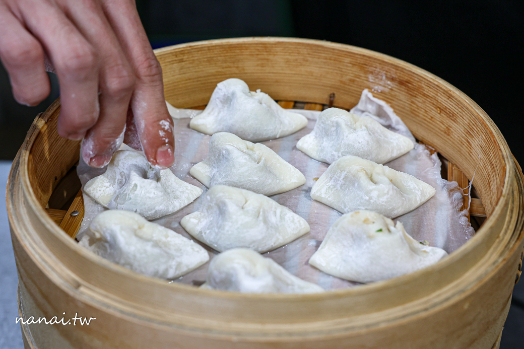 圓心蒸餃！彰化員林新開蒸餃店，三代傳承好味道，必點蒸餃和魷魚羹 - Nana愛旅行札記