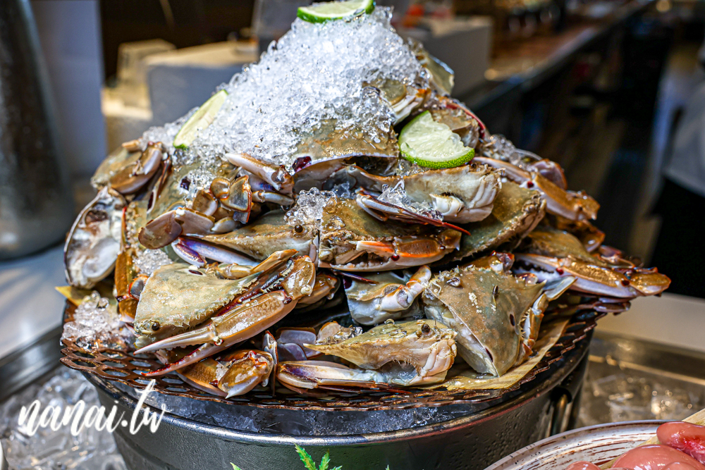 彰化員林吃到飽屯鱻火鍋，超豐富自助式百匯和火鍋 - Nana愛旅行札記