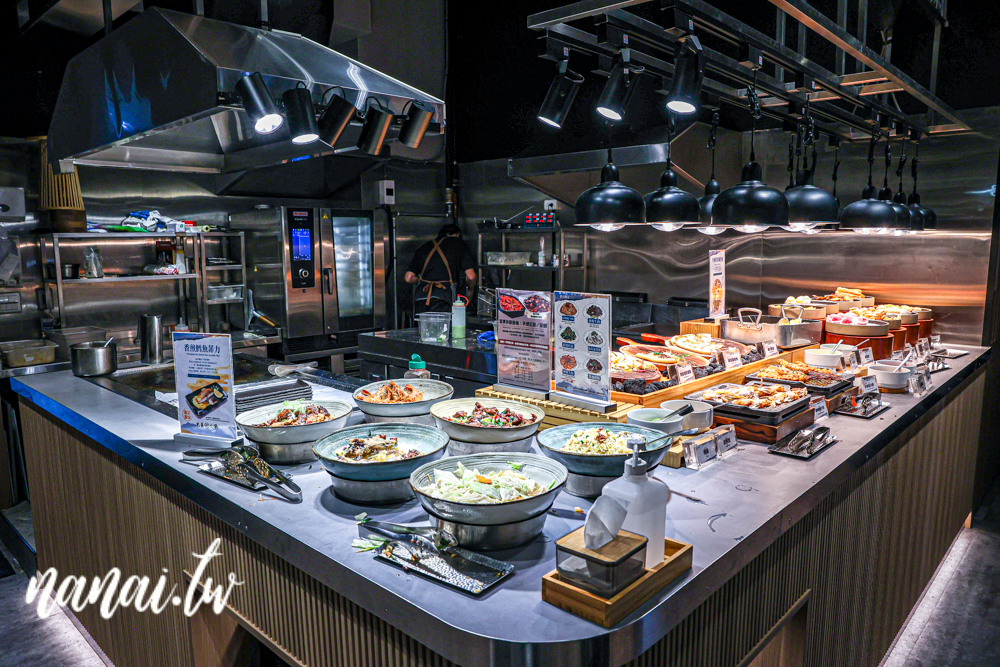 彰化員林吃到飽屯鱻火鍋，超豐富自助式百匯和火鍋 - Nana愛旅行札記