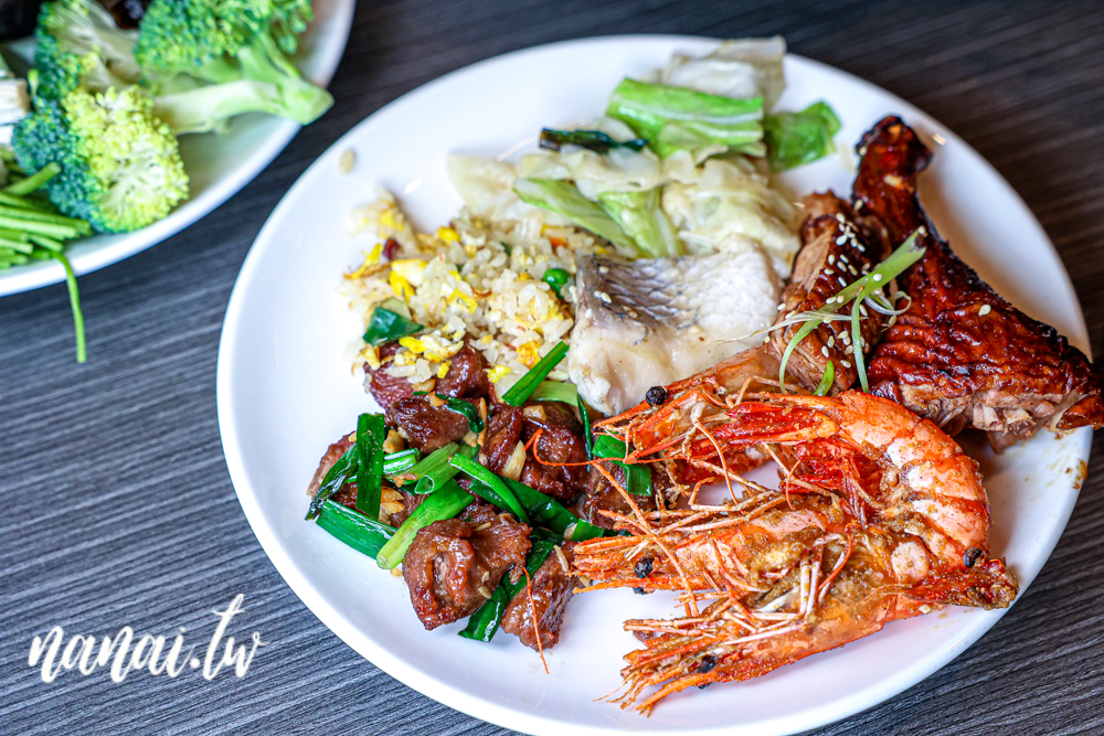 彰化員林吃到飽屯鱻火鍋，超豐富自助式百匯和火鍋 - Nana愛旅行札記