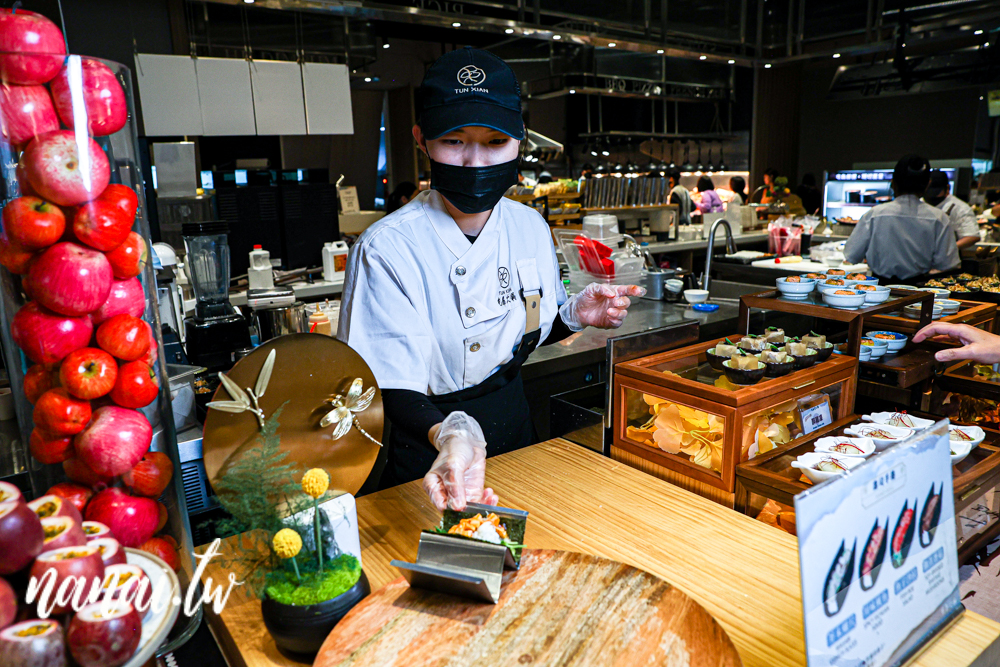 彰化員林吃到飽屯鱻火鍋，超豐富自助式百匯和火鍋 - Nana愛旅行札記