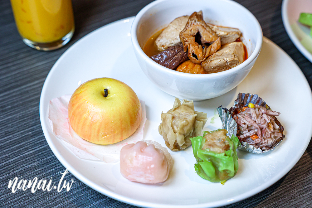 彰化員林吃到飽屯鱻火鍋，超豐富自助式百匯和火鍋 - Nana愛旅行札記