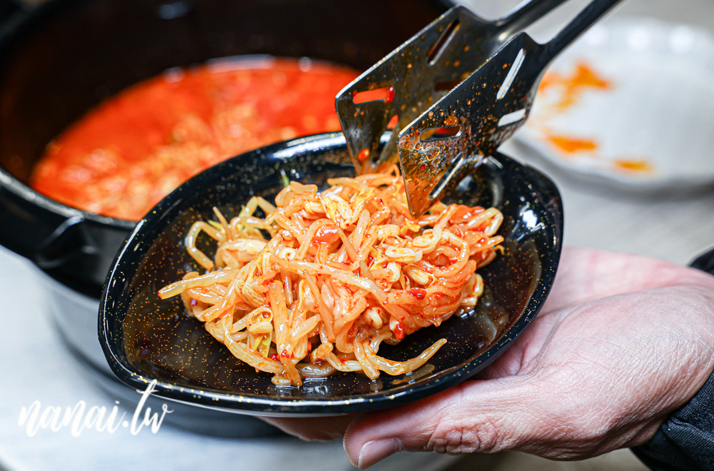 彰化市新開拉麵店！日出MAX拉麵，免費飲料、白飯、冰淇淋自助吧。濃厚雞白湯和濃厚海老湯 - Nana愛旅行札記