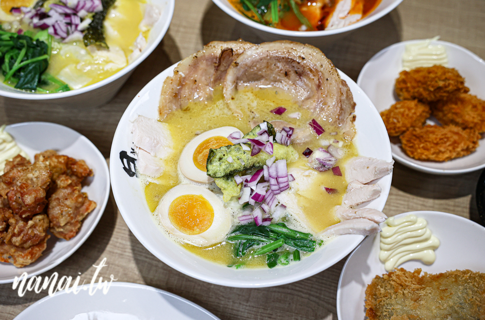 彰化市新開拉麵店！日出MAX拉麵，免費飲料、白飯、冰淇淋自助吧。濃厚雞白湯和濃厚海老湯 - Nana愛旅行札記