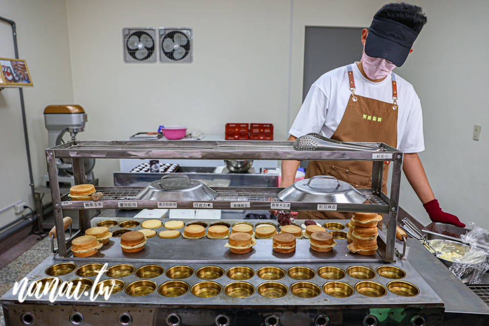 芳甜製餅所(紅豆餅)專賣店！社頭人才知道，每天新鮮現做，厚實內餡多、冬季限定草莓大福 - Nana愛旅行札記