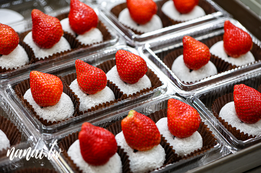 芳甜製餅所(紅豆餅)專賣店！社頭人才知道，每天新鮮現做，厚實內餡多、冬季限定草莓大福 - Nana愛旅行札記