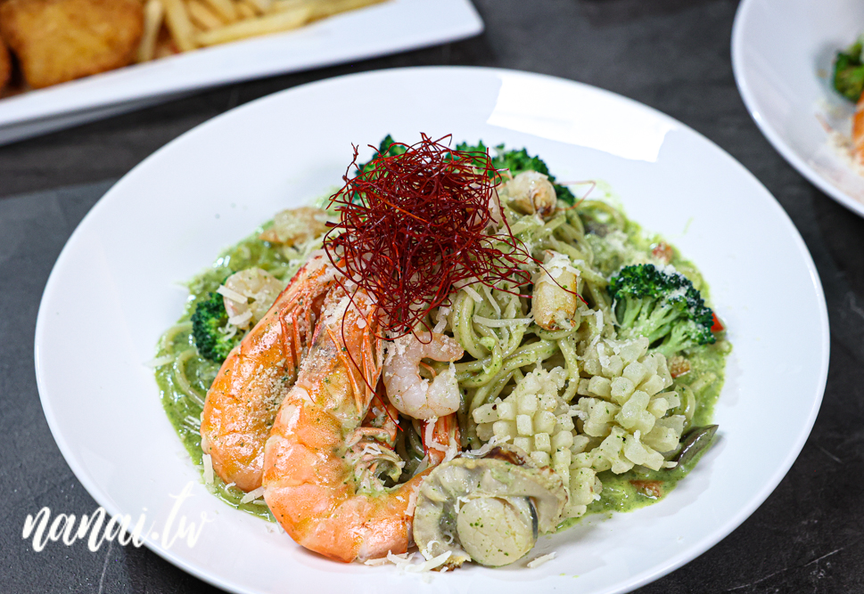 彰化羅得利餐酒館：朋友聚會必去！美食、調酒、五六Live Band和駐唱 - Nana愛旅行札記