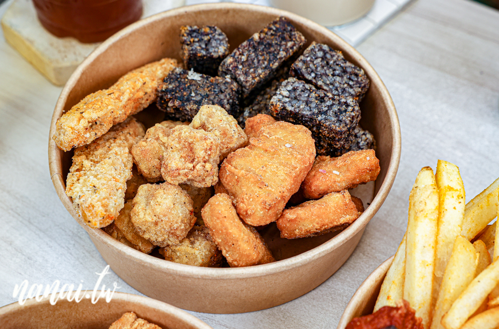 未來侍茶研x炸物！員林在地人才知道，手搖店竟然賣炸物！ - Nana愛旅行札記