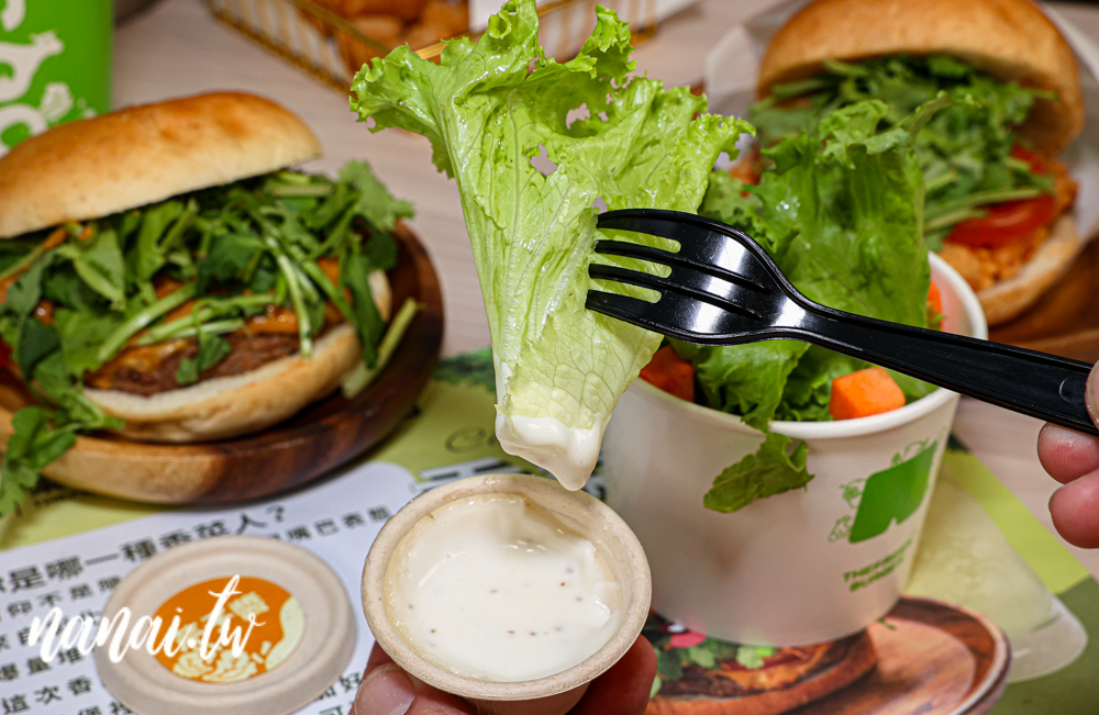 員林樂檸漢堡推出期間限定香菜花醬漢堡、香菜Mojito！ - Nana愛旅行札記