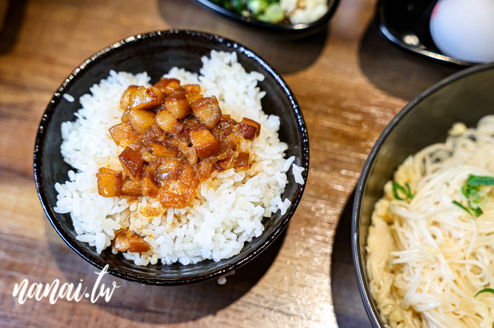 論石間鍋物員林店!必點爆炒石頭鍋,小農蔬菜自助吧 - Nana愛旅行札記 論石間鍋物員林店!必點爆炒石頭鍋,小農蔬菜自助吧 - Nana愛旅行札記