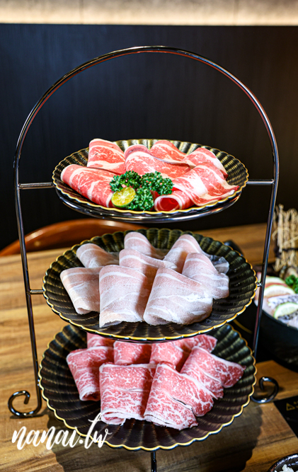 論石間鍋物員林店!必點爆炒石頭鍋,小農蔬菜自助吧 - Nana愛旅行札記 論石間鍋物員林店!必點爆炒石頭鍋,小農蔬菜自助吧 - Nana愛旅行札記