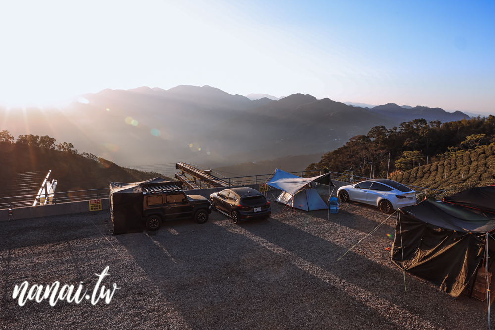 嘉義梅山振峯茶園碧湖山營區！睡在海拔1100公尺的茶園裡，近太平雲梯、太平老街 - Nana愛旅行札記