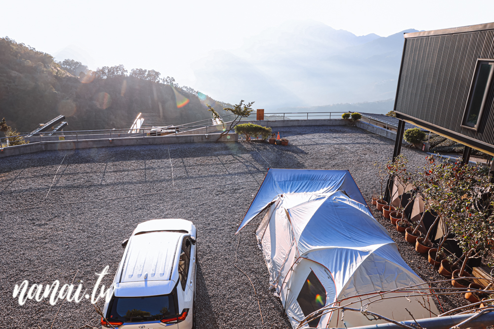 嘉義梅山振峯茶園碧湖山營區！睡在海拔1100公尺的茶園裡，近太平雲梯、太平老街 - Nana愛旅行札記