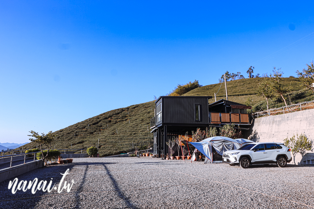 嘉義梅山振峯茶園碧湖山營區！睡在海拔1100公尺的茶園裡，近太平雲梯、太平老街 - Nana愛旅行札記
