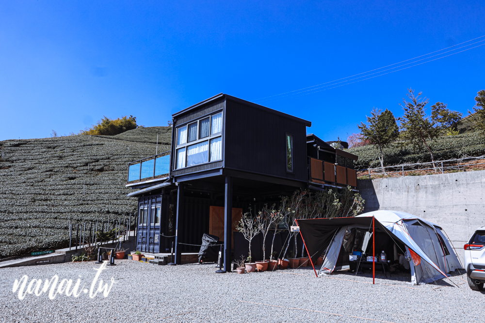 嘉義梅山振峯茶園碧湖山營區！睡在海拔1100公尺的茶園裡，近太平雲梯、太平老街 - Nana愛旅行札記