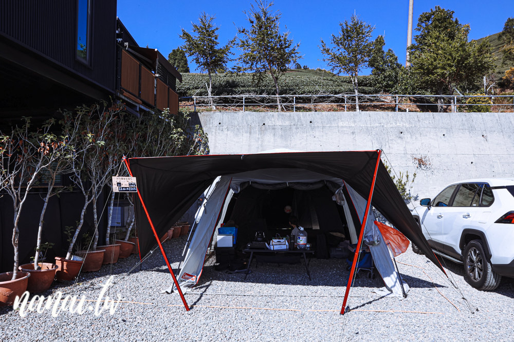嘉義梅山振峯茶園碧湖山營區！睡在海拔1100公尺的茶園裡，近太平雲梯、太平老街 - Nana愛旅行札記