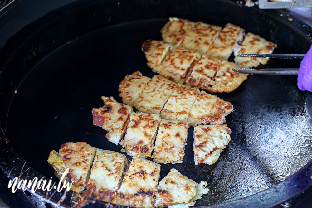 餅霸天下×粉漿脆皮蛋餅！彰師大附近現點現做脆皮粉漿蛋餅，必點霸味雙豬 - Nana愛旅行札記