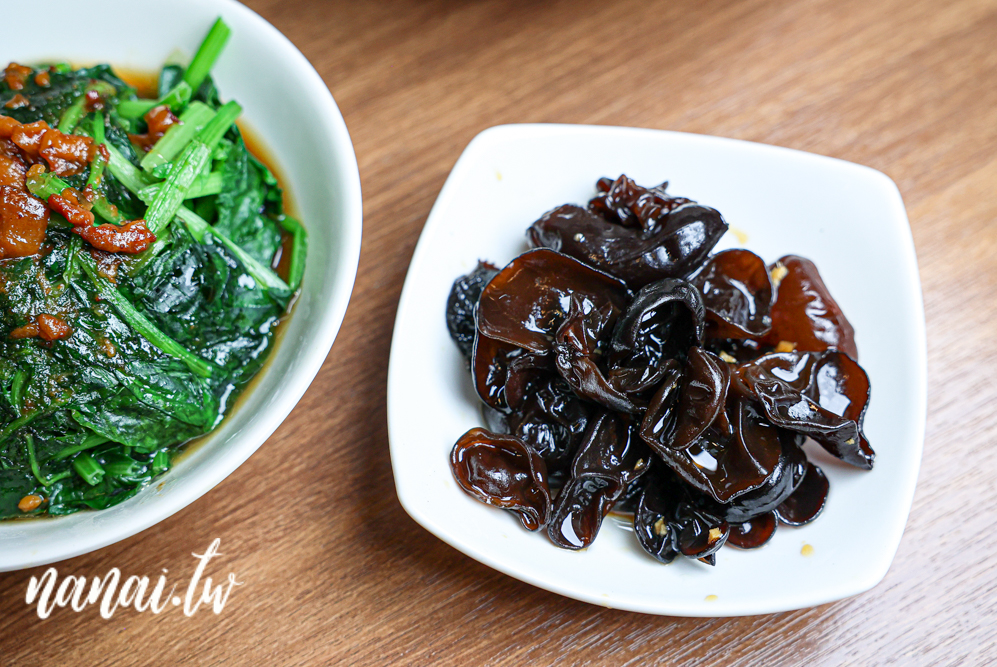 北斗卜蛋紅油抄手！必點招牌卜蛋麵，抄手大顆又飽滿，吃過都說讚！ - Nana愛旅行札記